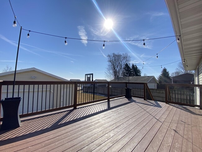 Photo - 3748 9th Ave SW