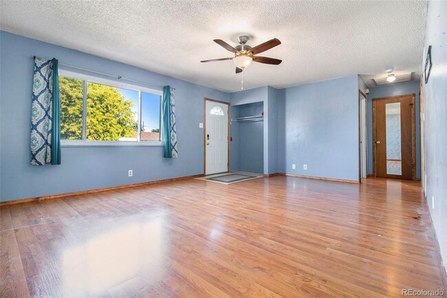Photo - South Side Ranch with CENTRAL AIR