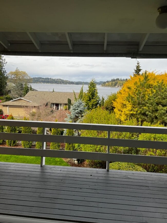 Building Photo - 1302-1304 38th Ave Ct NW Unit 1304 Rental