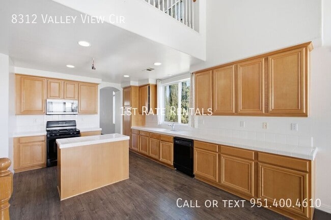 Photo - 8312 Valley View Cir
