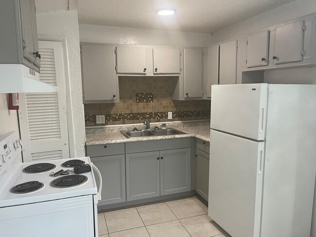Photo - 4570 Transport Rd Apartment Unit Transport Rd C