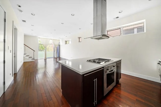 Photo - 2738 N.Southport Ave Unidad 2E