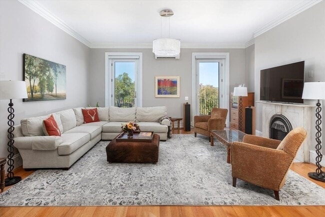 Photo - 214 Beacon St Unidad 3