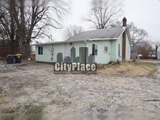 Building Photo - 2627 Chase St