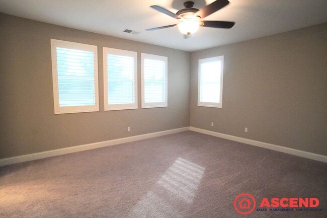 Photo - Glamourous Home in Gated Community!