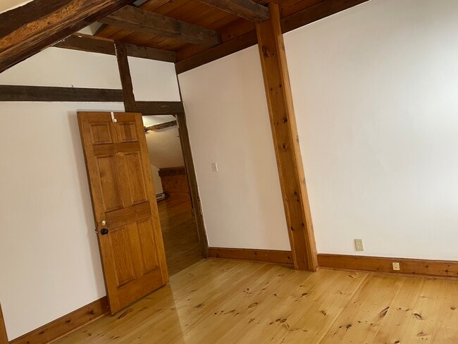 Photo - 35 Pleasant St Unit 3