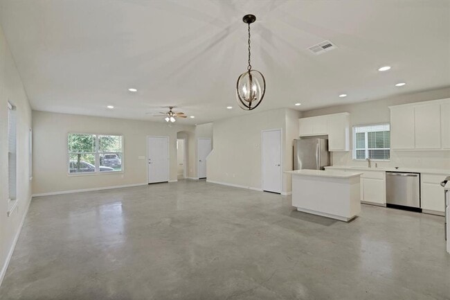 Photo - 213 Grange St