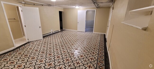 Building Photo - 223 3rd St NW Unit B Rental
