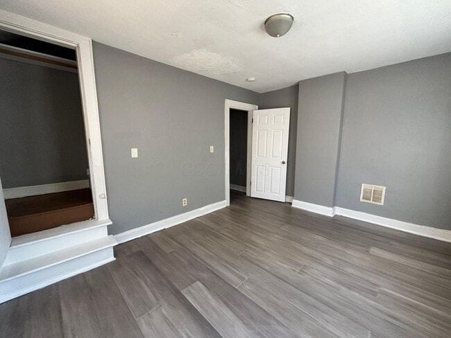 Photo - 1091 S Champion Ave