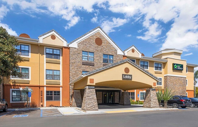 Building Photo - Furnished Studio-San Diego - Carlsbad Vill... Rental