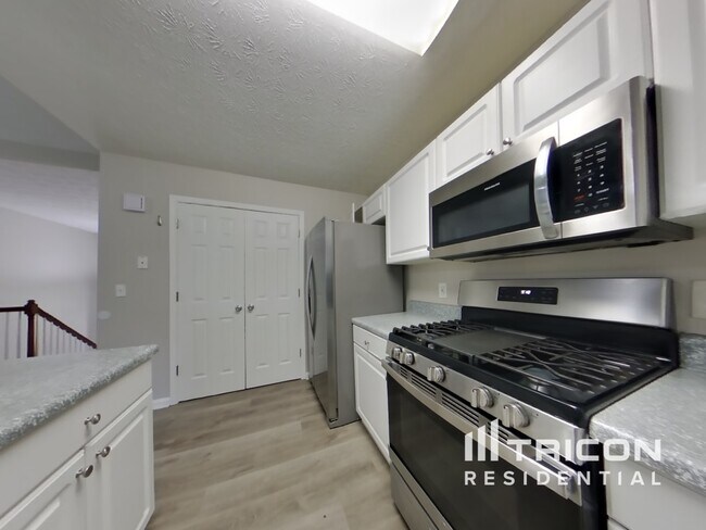 Photo - 3645 Heritage Ridge Ln