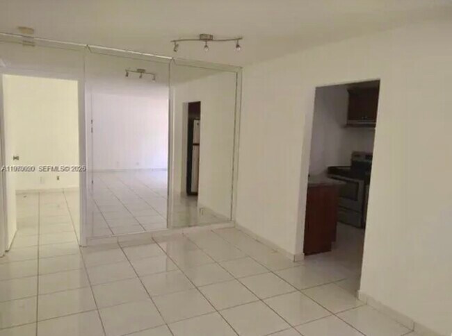 17021 N Bay Rd Unit 126
