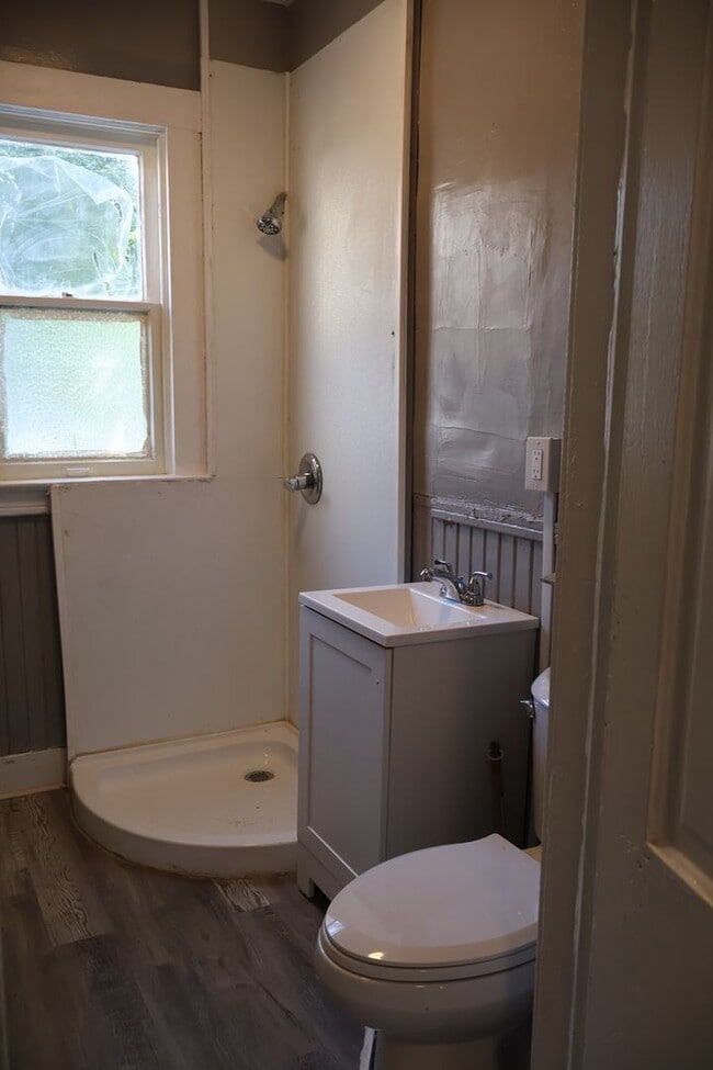 Photo - 6812 Whitney Ave Unit 3 - Rear