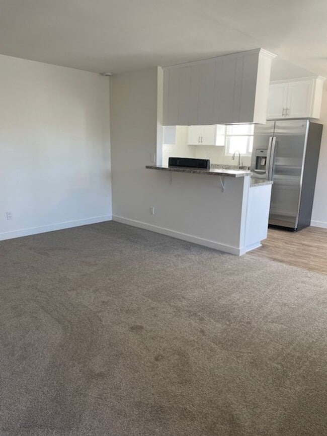 Photo - Spacious 2 Bedroom Unit in Huntington Beach