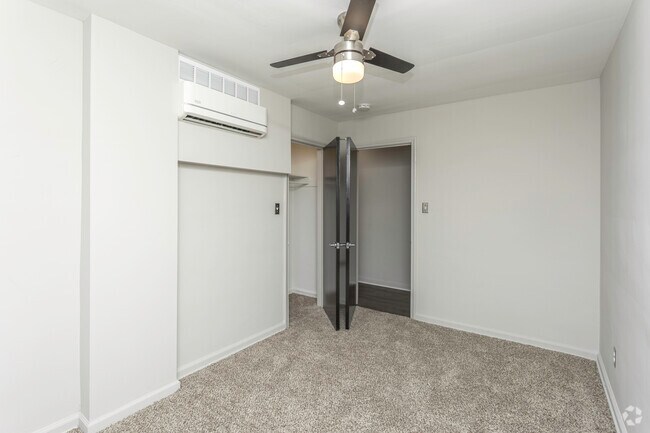 2HAB, 1BA - 1,000 ft²