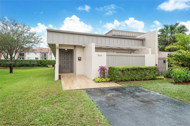 Building Photo - 7426 SW 106th Pl