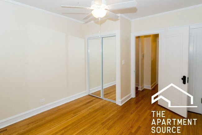 Photo - 914 Crain St Unit B-3N