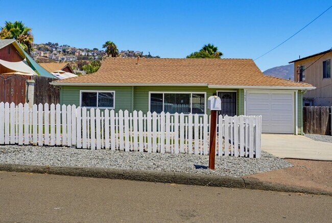 Photo - Beautifully Updated 3-Bedroom Home with Large Yard, Garage & Included Appliances!