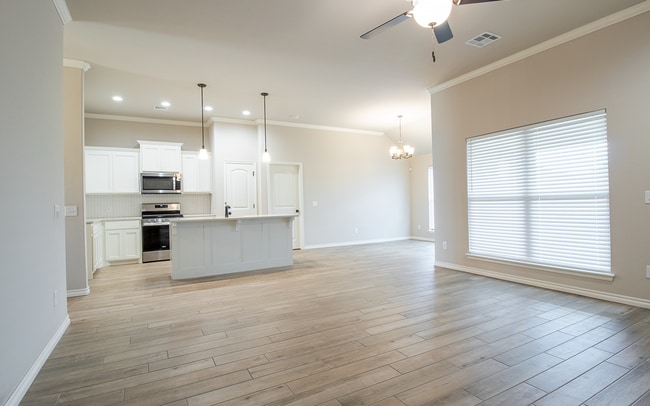 13916 Upper Village Dr