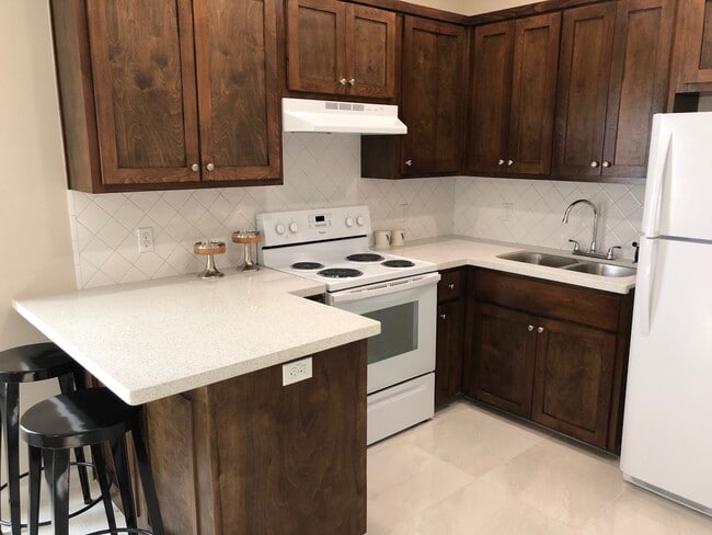 Photo - Cherokee Apts Unidad 11