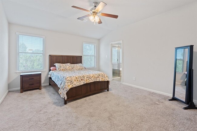 Photo - 307 Parkside Dr