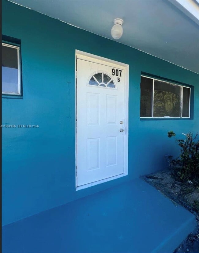 Photo - 907 N 20th St Unidad B