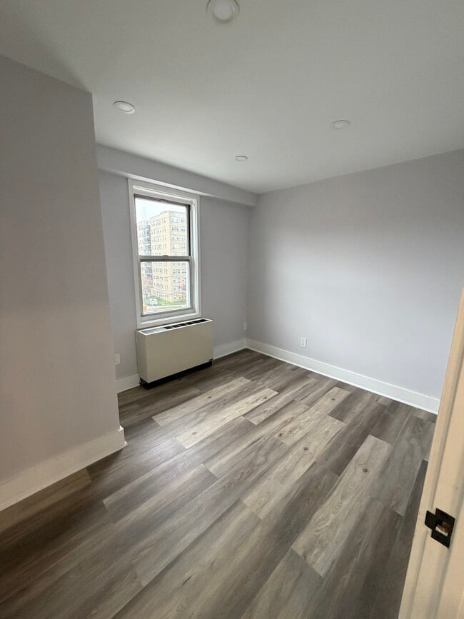 3BD First Room
