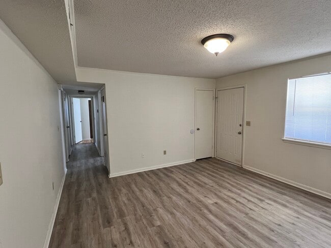 Photo - 1824 Grant St