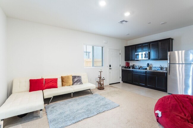 12696 Scholarly Wy