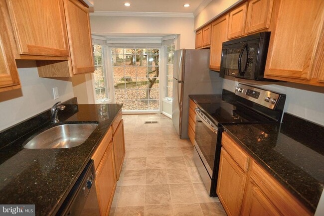 Photo - 1666 Albermarle Dr