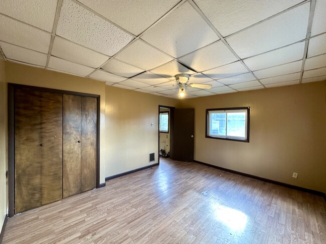105 W Terrace Ave