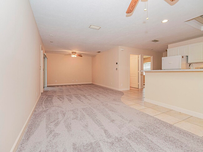 Photo - 301 S Wimbrow Dr