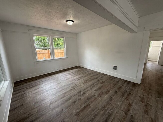 Photo - 2350 Marion St SE Casa