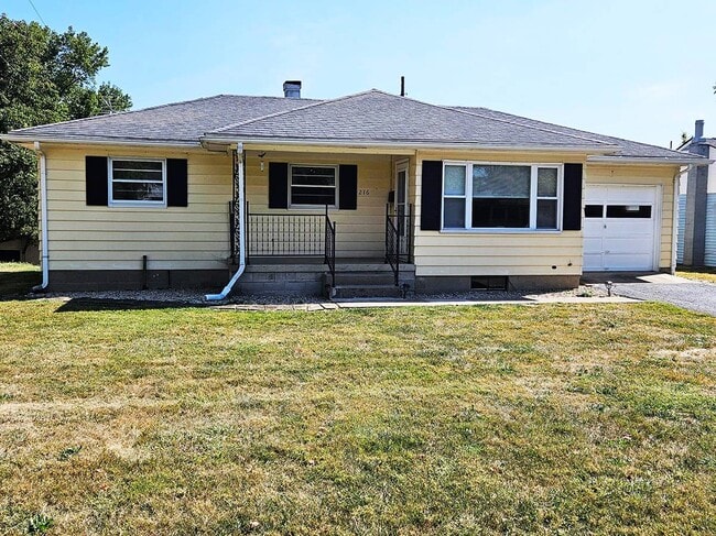 Building Photo - 216 S Glenn St Rental