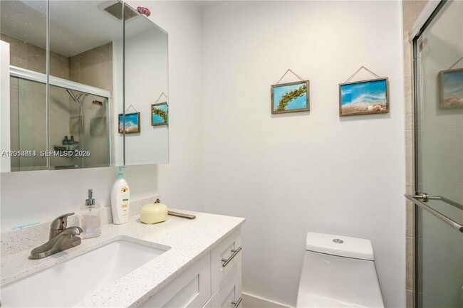 Photo - 30 SW 108th Ave Unidad 7G