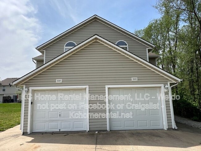 Building Photo - 503 SW 4 St