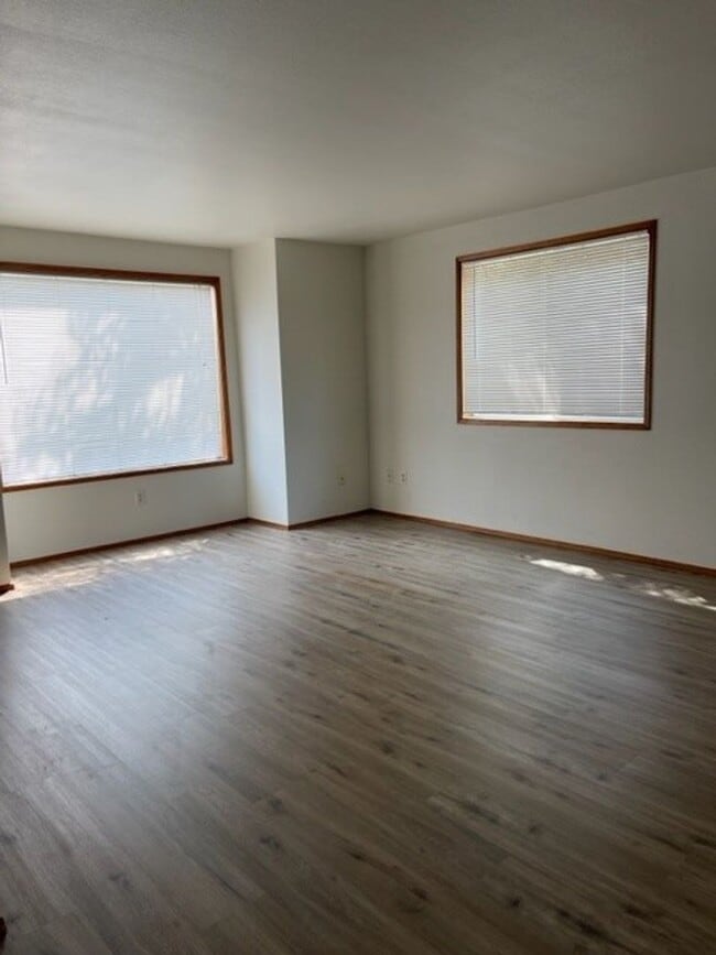 Photo - S164 Unit S164-B