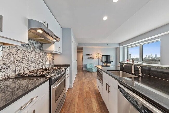 Photo - 440 Kent Ave Unidad 19C