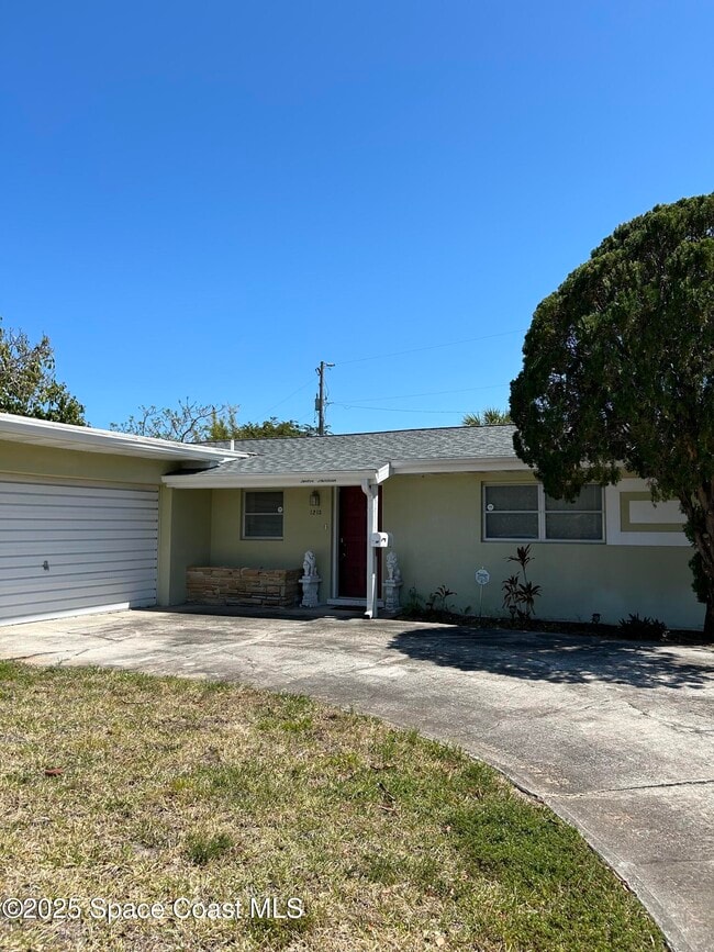 Building Photo - 1213 Banana River Dr Rental