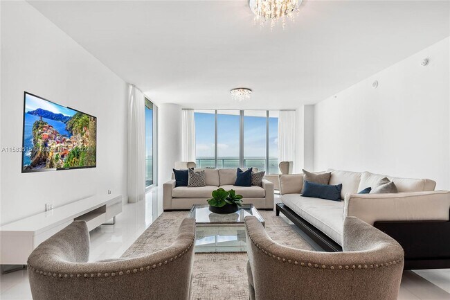 Photo - 2627 S Bayshore Dr Unidad 2601