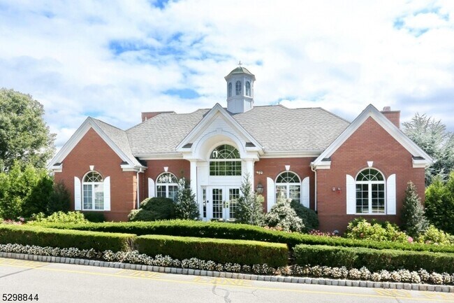 Photo - 201 Swathmore Dr