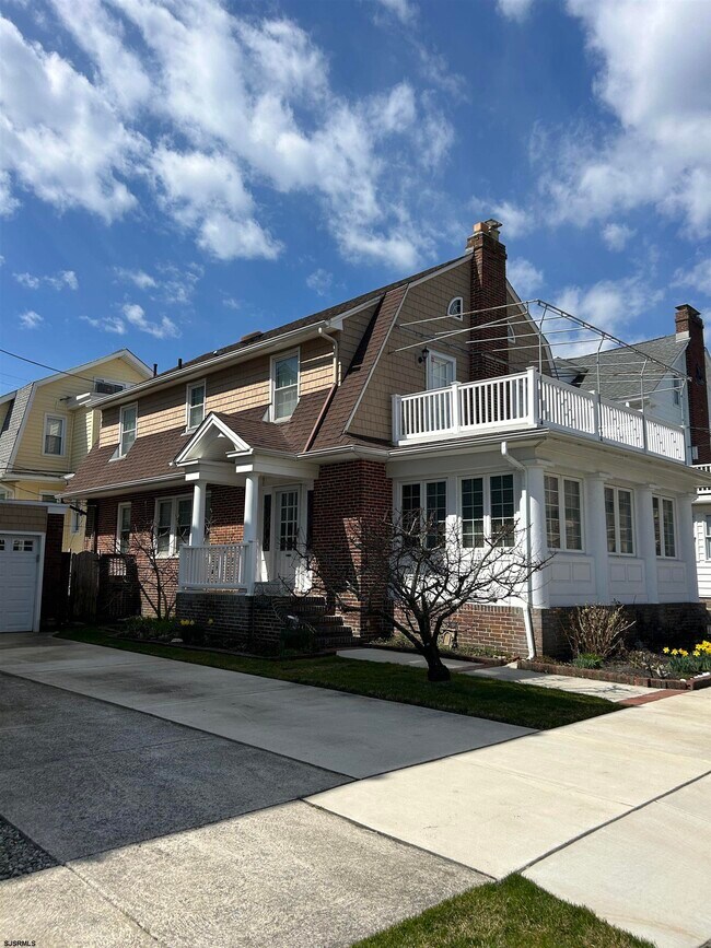 Photo - 104 S Harvard Ave House