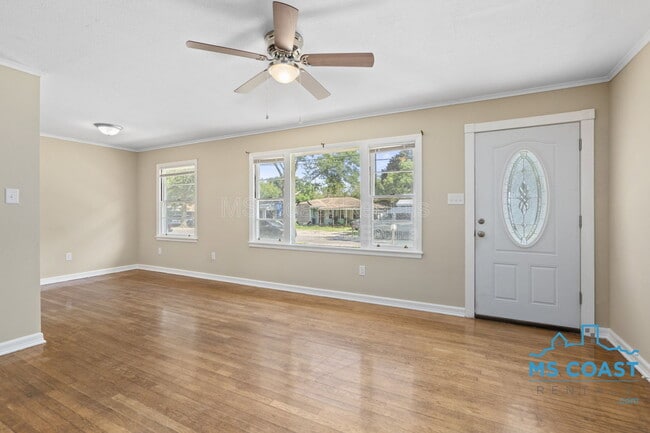 Photo - 2050 North Dr