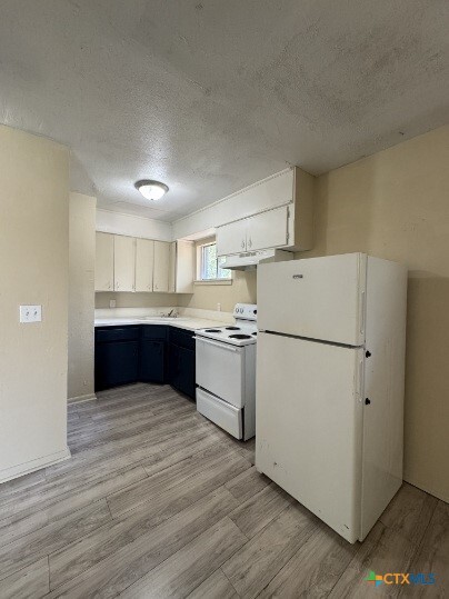 Building Photo - 414 E Dunn Ave Unit 4 Rental
