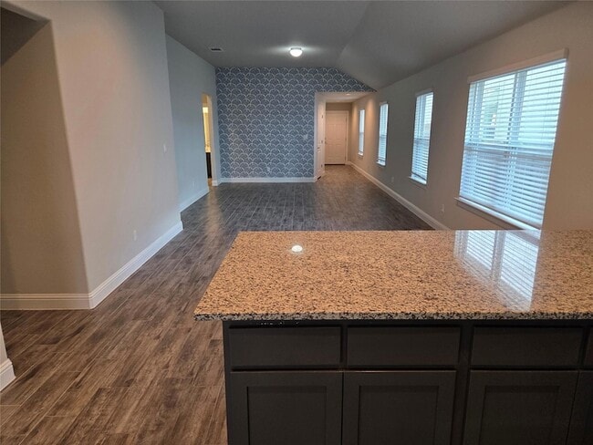 Photo - 105 Riverhill Dr