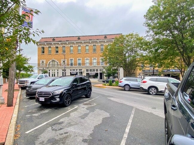 Photo - One Bedroom in Downtown Emmaus Unit 307 W37