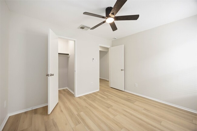 Photo - 1827 Cold River Dr