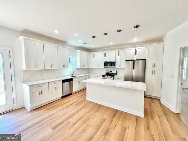 Photo - 204 Custer Cir