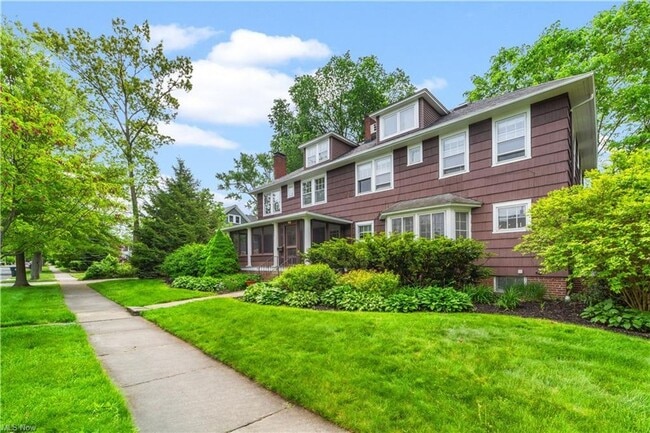 Building Photo - 2425 Demington Dr Unit 2666 Scarborough Road