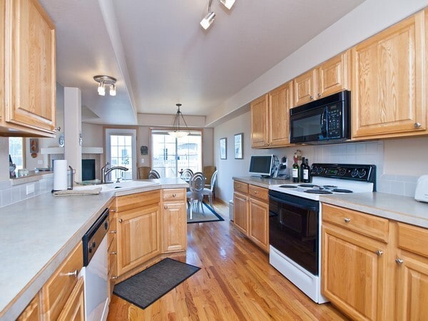 Photo - 5151 Boardwalk Dr